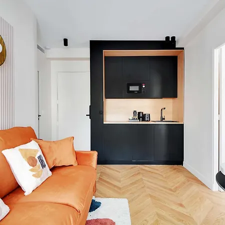 Cozy Entire Apartment Near The Eiffel Tower Paris Exterior photo