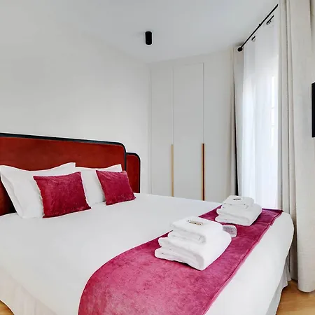 Cozy Entire Apartment Near The Eiffel Tower Paris Exterior photo