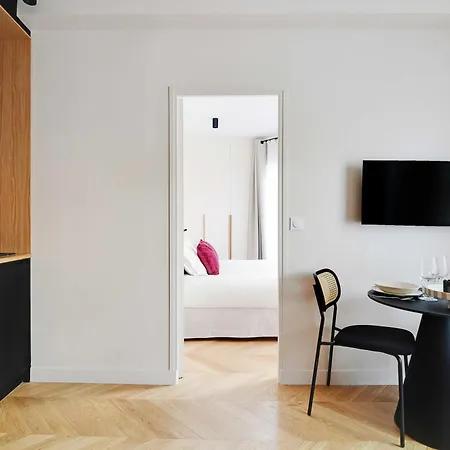 Cozy Entire Apartment Near The Eiffel Tower Paris Exterior photo